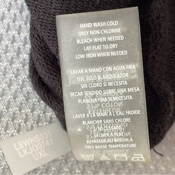 Karl Lagerfeld Black Sweatshirt Studded Cat Face Design Size XS - Picture 7 of 8